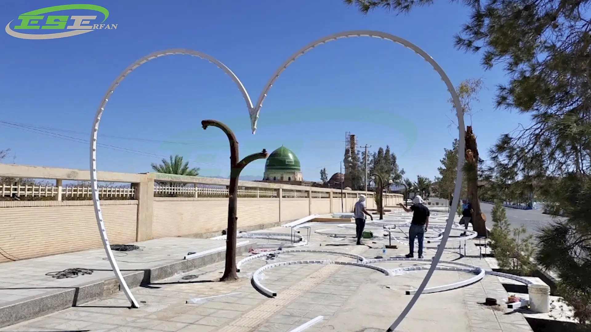 نفق النور القلبي في كرمان بألوان رائعة 