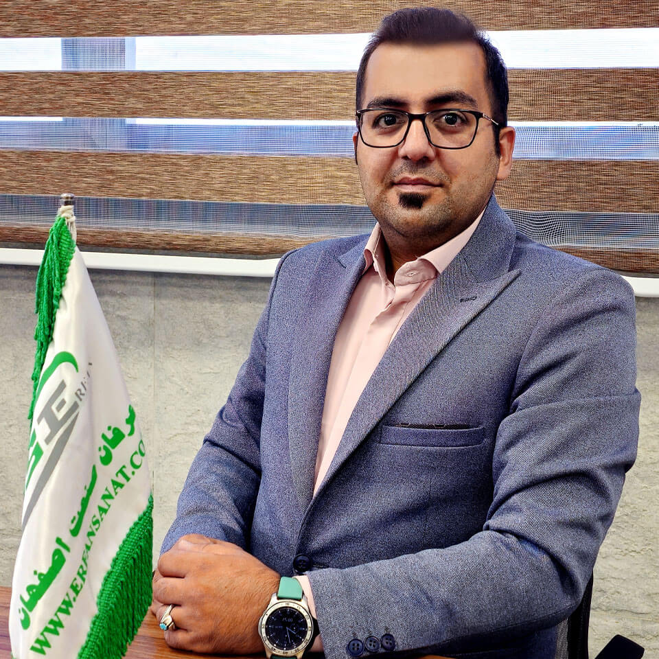 آقای مصطفی ابراهیم زاده