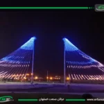 هرم نورانی فول کالر در میدان امام خمینی رفسنجان ساخت شرکت عرفان صنعت اصفهان